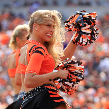 Home Cheerleader Sex - NFL cheer uniforms have been scrutinized since the 1970s, but critics might  be missing the point - CNN Style