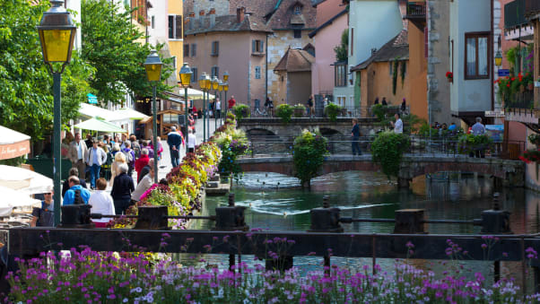 Destination France -- Annecy