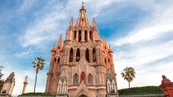 07 things to do Guanajuato - Parroquia de San Miguel Arcángel 