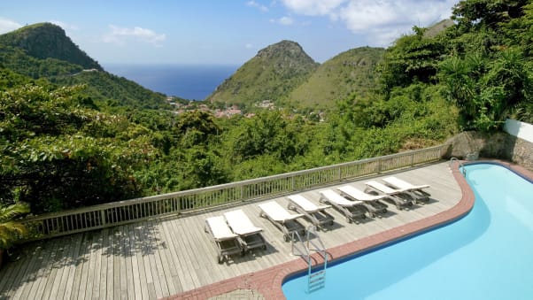 saba queens gardens pool