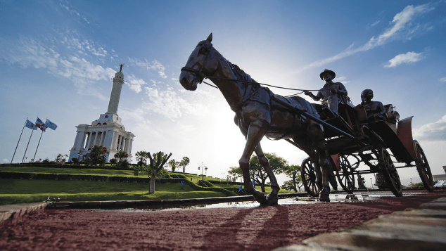 Dominican Republic beauty- santiago monumento a los heroes 