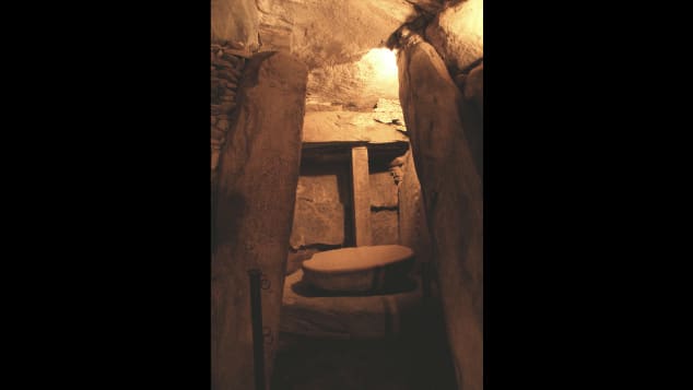 Newgrange-burial-chamber