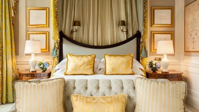 At the Four Seasons, sweet dreams are a given thanks to the brand's signature Four Seasons Bed and all the plush accoutrements.