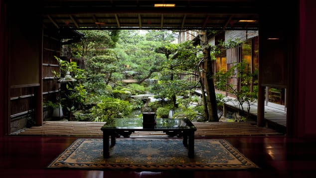 Nishimuraya Honkan is a seventh-generation ryokan in Hyogo prefecture. 