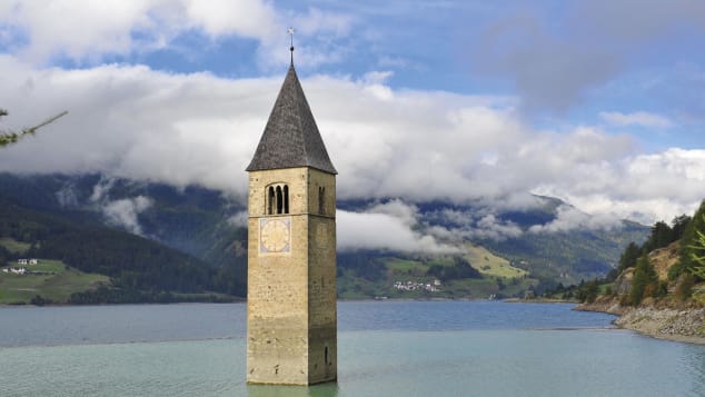 Abandoned-Sacred-Places-Church-Reschensee-South-Tyrol-Italy