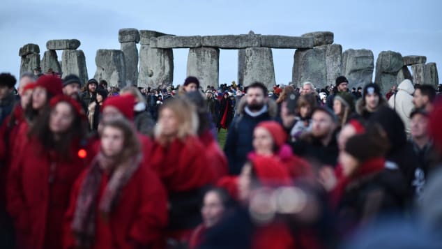 Oh, the glories of prepandemic times! A choir sings at Stonehenge to mark the winter solstice before words such as Covid and Omicron joined everyday vocabulary.