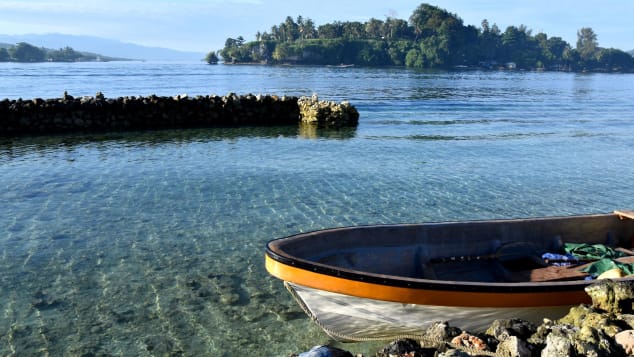 At least a dozen langauges are spoken throughout Bougainville.