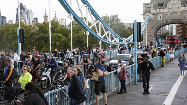 Pedestrians, cyclists and traffic were stuck on Tower Bridge.