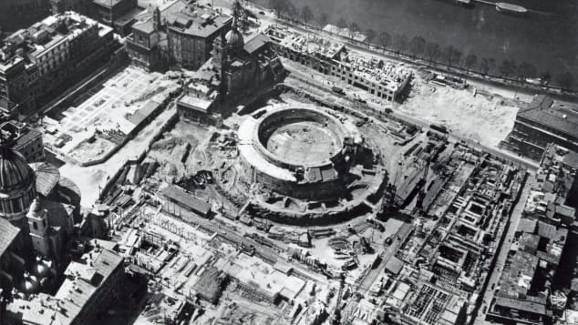 The mausoleum seen in 1963, when the area was less built up.