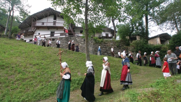 Roumiage, një pelegrinazh shpirtëror nga Provence në Coumboscuro, mbahet këtu çdo vit.