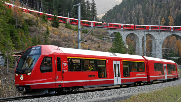 BERGUEN, 29OCT22 - Impression of the world record run of the Rhaetian Railway's longest passenger train (1.91 kilometers) on the UNESCO World Heritage route, the alpine Albula line, in Graubuenden on October 29, 2022