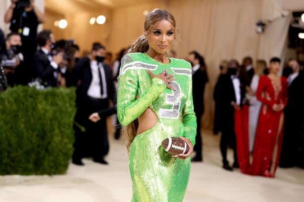 31 met gala red carpet 2021_Ciara RESTRICTED