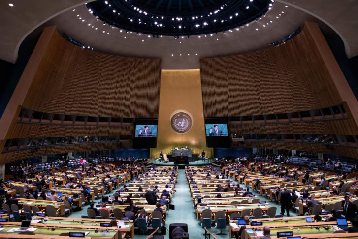 La disposición de los asientos en el Salón de la Asamblea General de la ONU cambia en cada sesión.