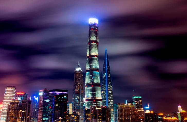La graziosa spirale della Torre di Shanghai è un sito da vedere - e la sua bolletta energetica relativamente bassa è un altro.