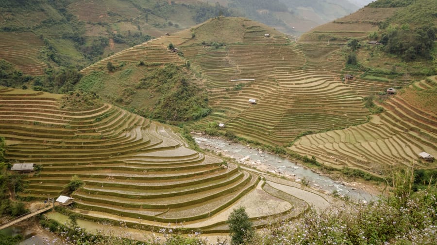 http%3A%2F%2Fcdn.cnn.com%2Fcnnnext%2Fdam%2Fassets%2F161218144414-than-uyen-rice-terraces---alesha-bradford.jpg