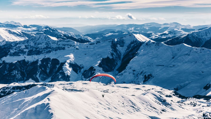 Georgia-skiing---Gudauri,-Parachute