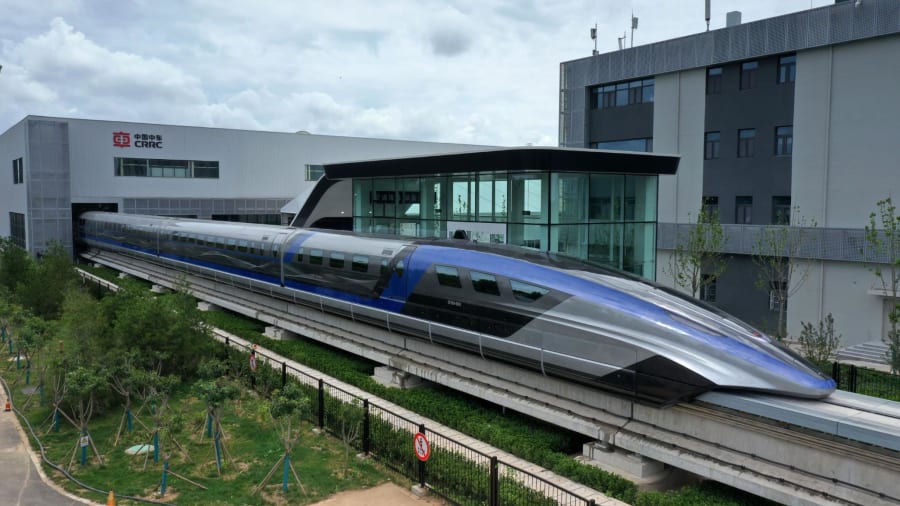 RESTRICTED 11 worlds fastest trains