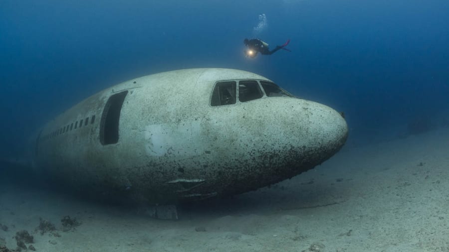 06 Red Sea plane wreck scuba divers
