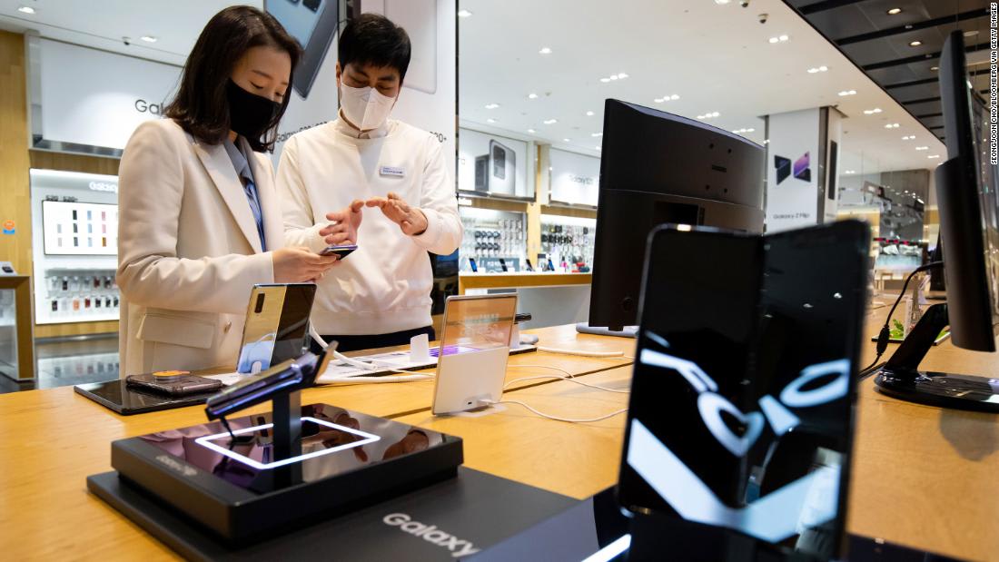 Samsung says it eked out a profit rise before the worst of the Covid-19 pandemic hit
