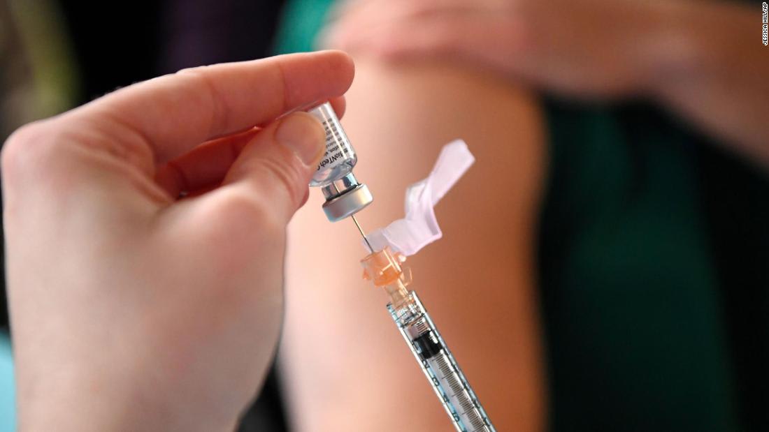 What we know about Moderna's coronavirus vaccine and how it differs from Pfizer's