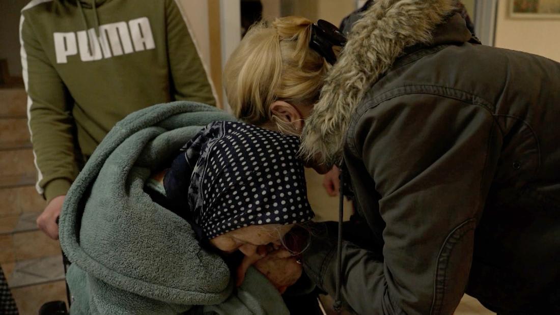 Video: 86-year-old woman rescued in Ukraine after outpouring of support - CNN Video