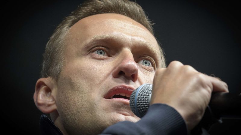 Russian opposition leader Alexey Navalny fools spy to reveal how he was poisoned |  CNN
