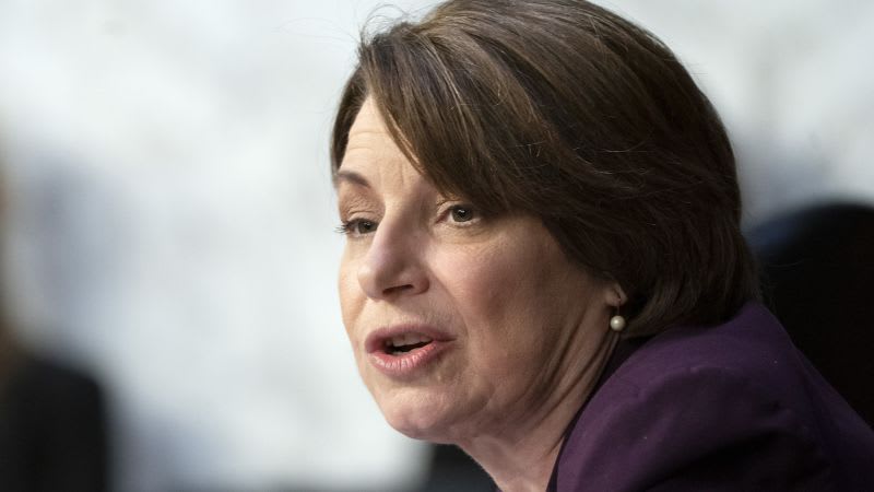 Klobuchar pushes back against Newsom's claim that Democrats are 'getting crushed on narrative' by Republicans | CNN Politics