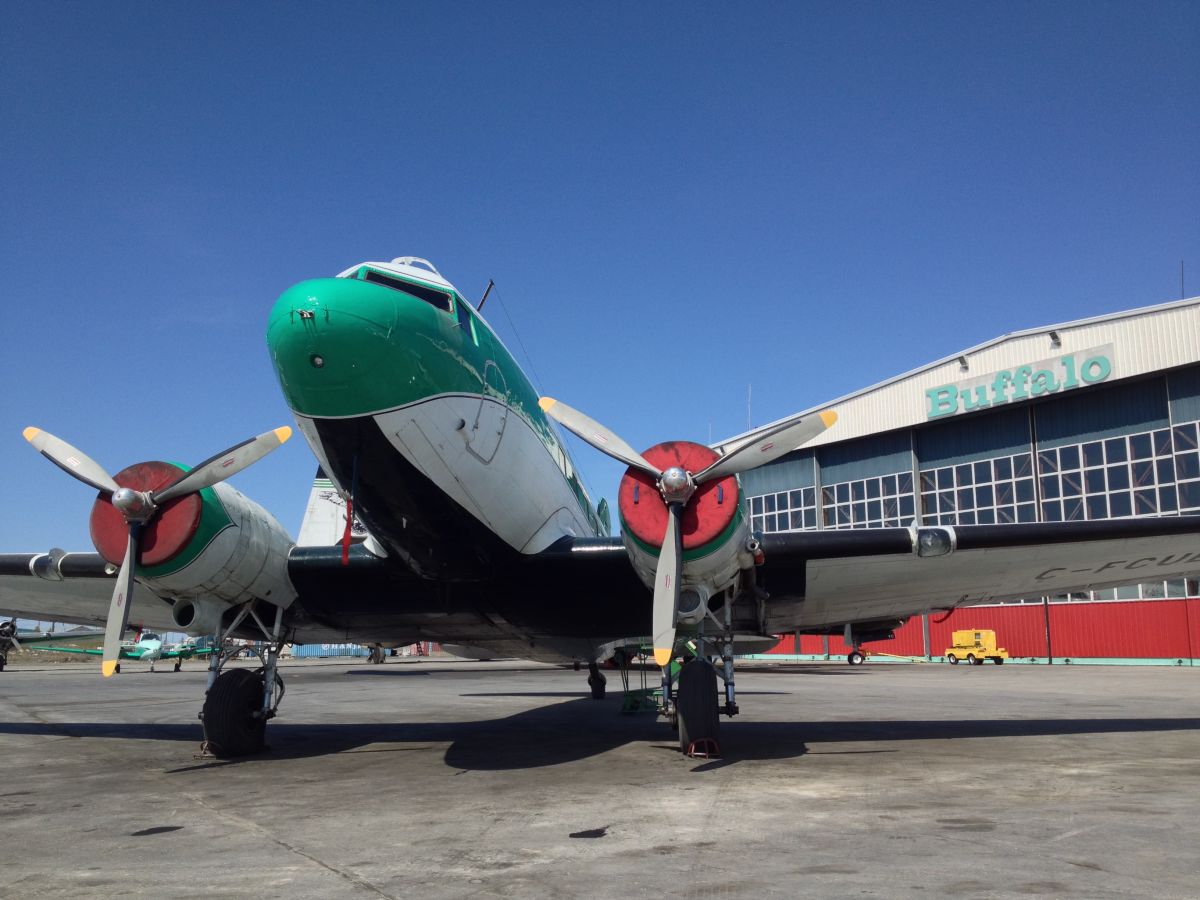 One Of History S Longest Flying Airliners The Dc 3 Nears 80 Years Old Cnn Travel
