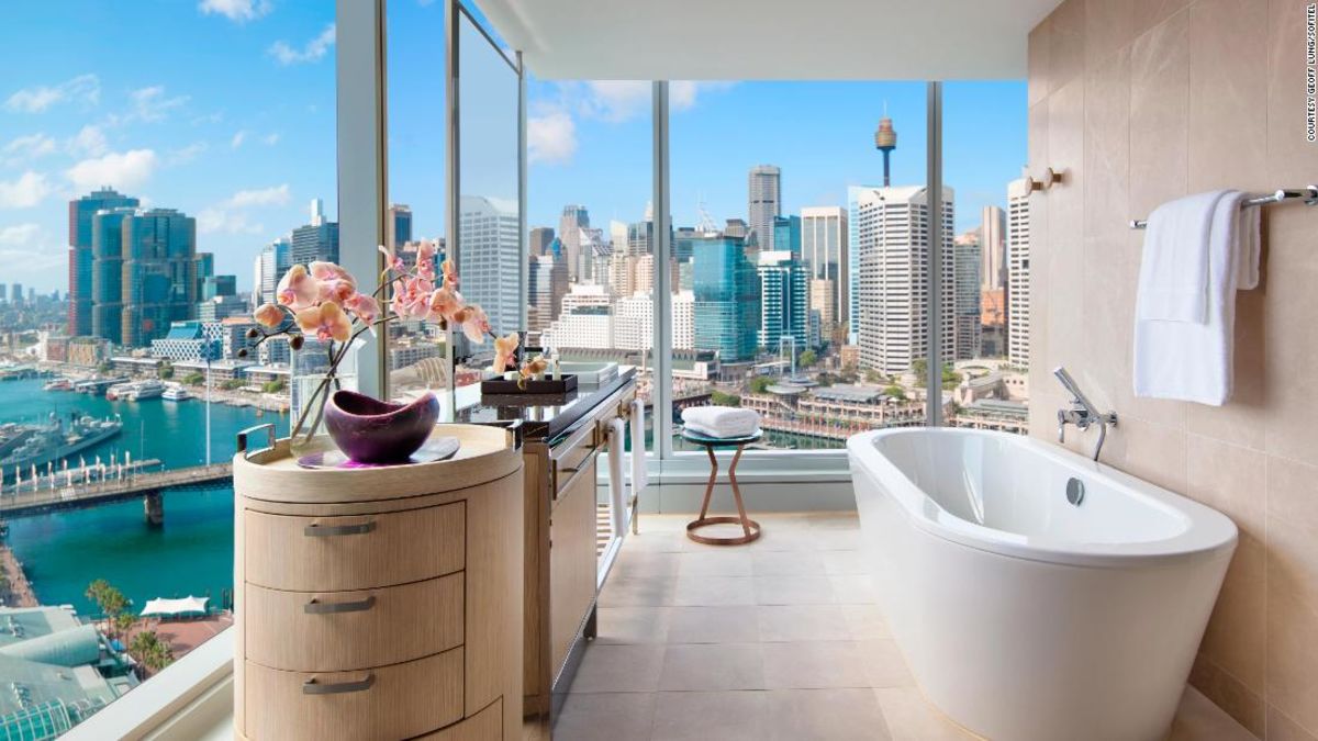 10 hotel bathtubs with jaw-dropping views | CNN Travel