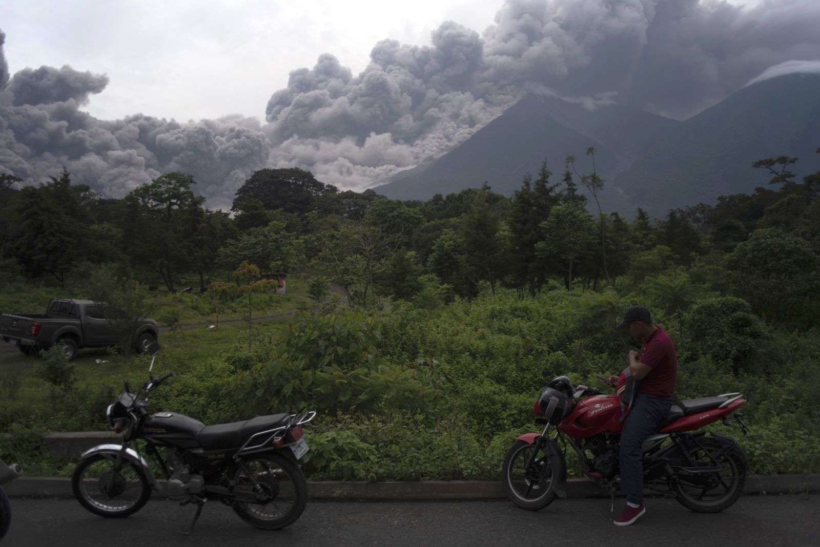 https%3A%2F%2Fcdn.cnn.com%2Fcnnnext%2Fdam%2Fassets%2F180604115141-13-guatemala-volcano-unfurled.jpg