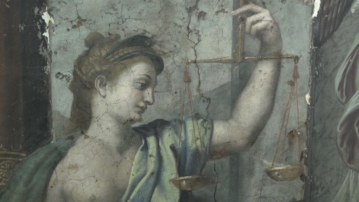 A detail of the discovered paintings.