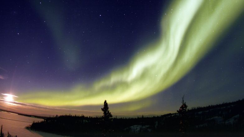 Slicing through the Yellowknife sky.